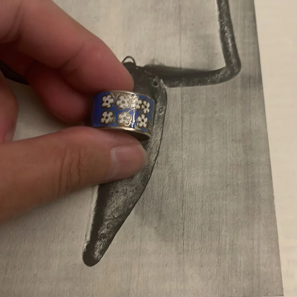 Sterling Silver Floral ring from Thailand - Picture 3 of 10